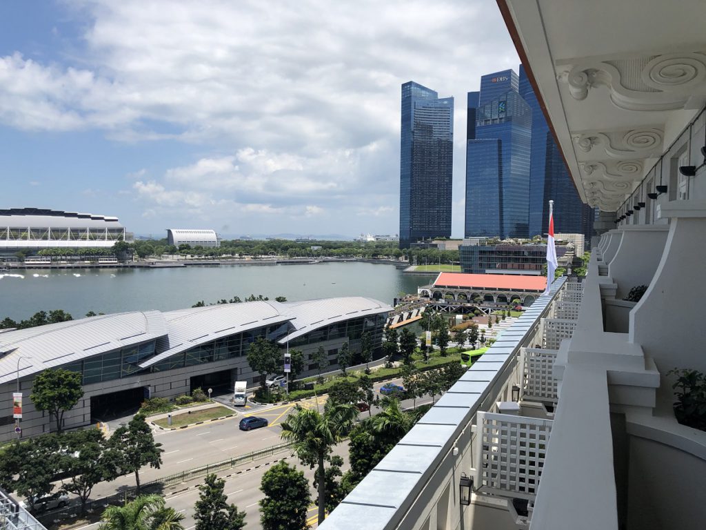 Balcony directly above F1 Singapore track