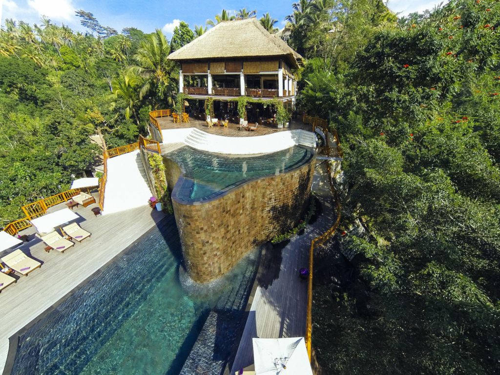 Pemandangan alam yang sangat luar biasa - Hanging Gardens of Bali - ATASTAY