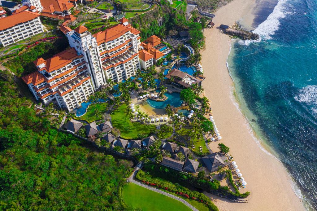 Pemandangan dari Luar yang sangat Indah - Hilton Bali Resort - ATASTAY