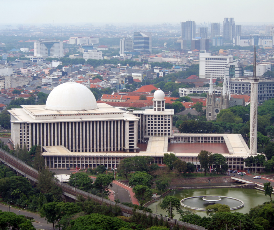 Masjid Istiqlal Jakarta yang megah - ATASTAY