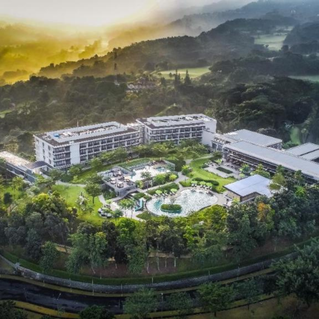 Luxury Hotel Booking - Royal Tulip Gunung Geulis Resort and Golf - ATASTAY