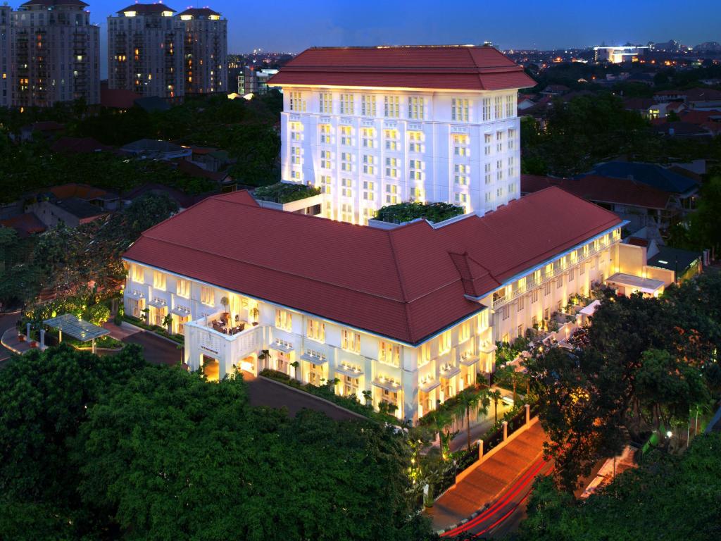 Pemandagan Hotel dari luar pada waktu senja - The Hermitage, a Tribute Portfolio Hotel, Jakarta - ATASTAY