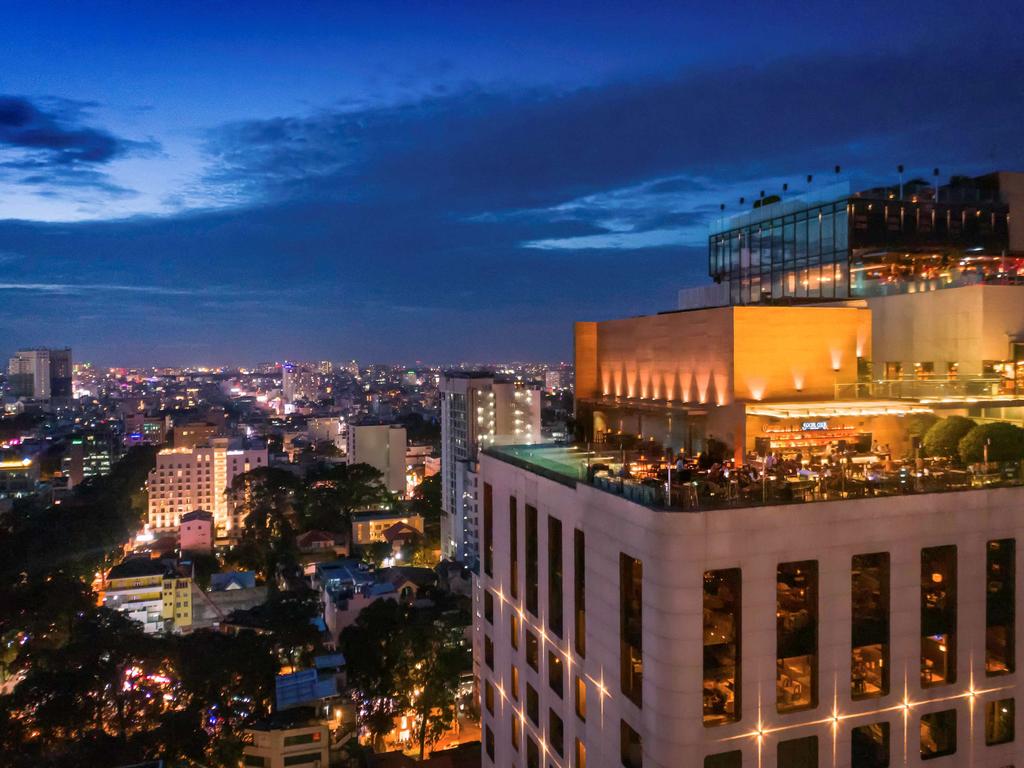 Rooftop Bar Hôtel des Arts Saigon